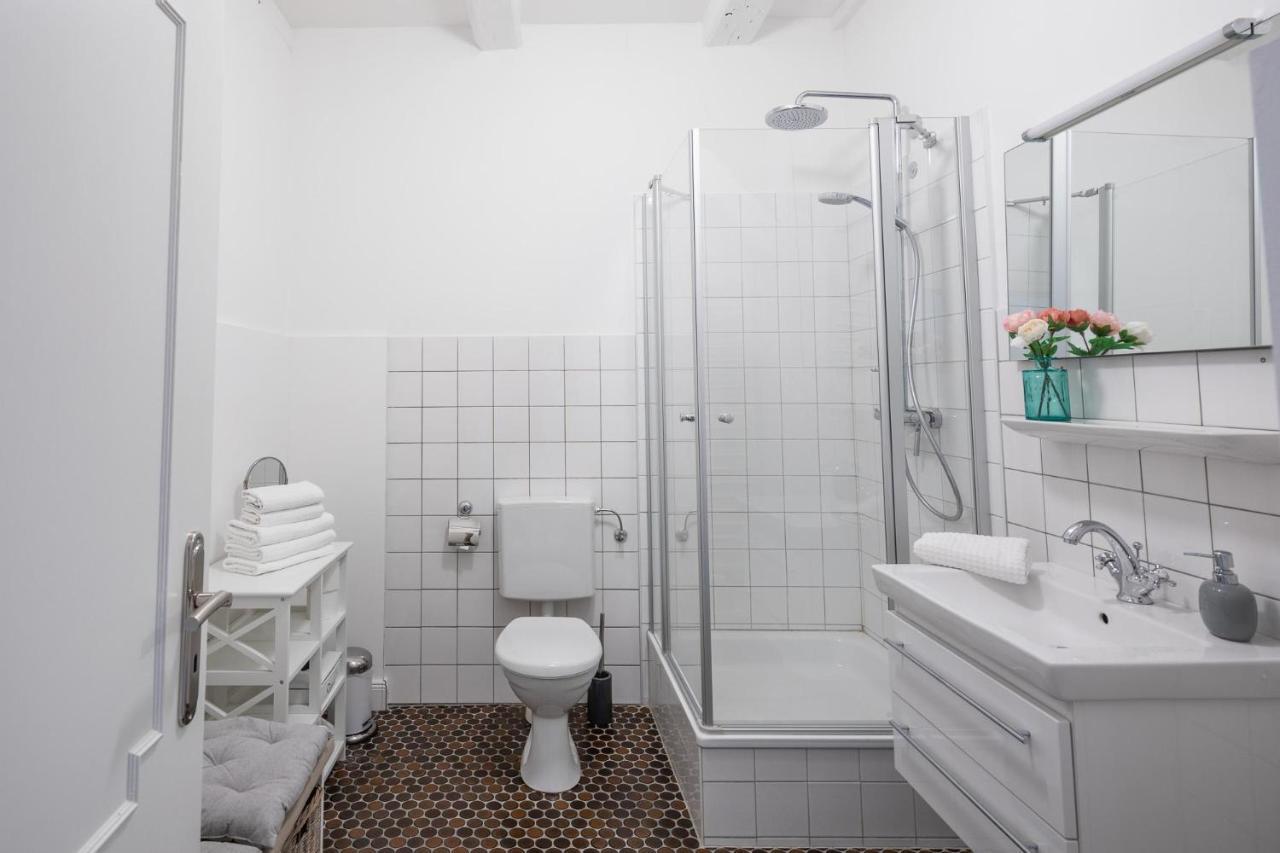 Appartamento Altes Kontorhaus Kajuete Husum  Esterno foto