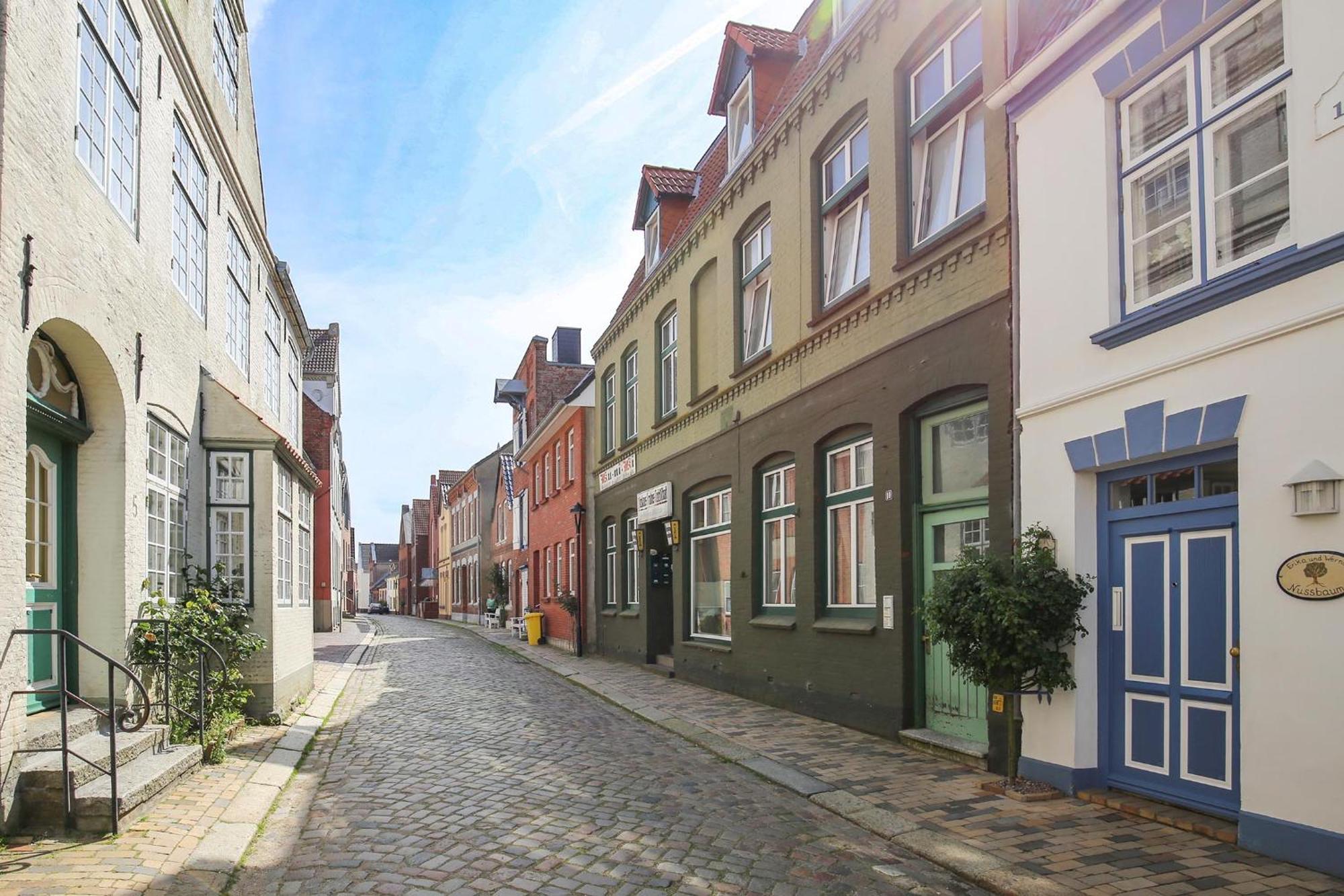 Appartamento Altes Kontorhaus Kajuete Husum  Esterno foto